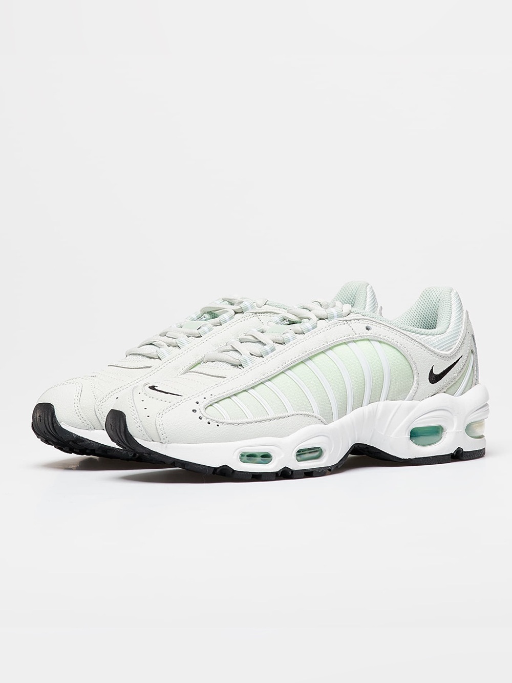 NIKE AIR MAX TAILWIND IV
SPRUCE AURA/BLACK-WHITE